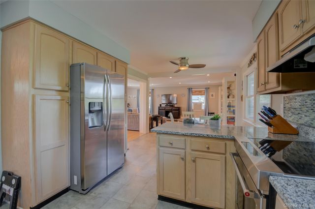 54 Clearview Circle, Hopewell Junction, NY 12533