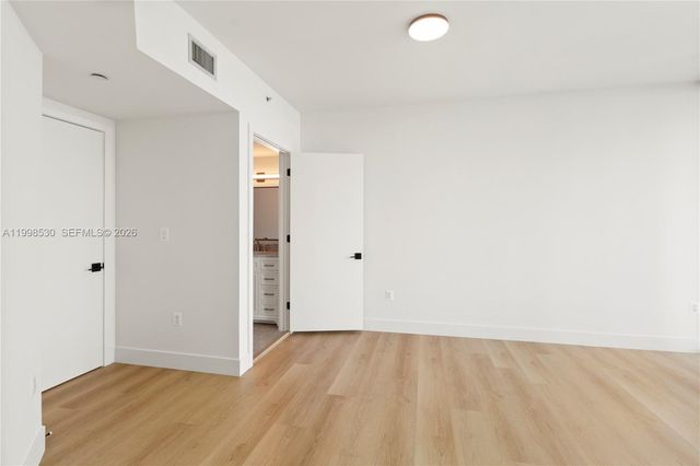 350 S Miami Ave 3413, Miami, FL 33130