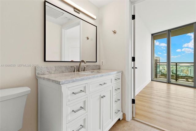 350 S Miami Ave 3413, Miami, FL 33130