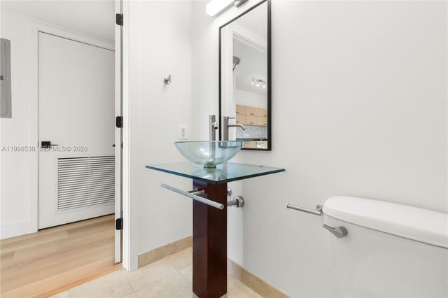 350 S Miami Ave 3413, Miami, FL 33130