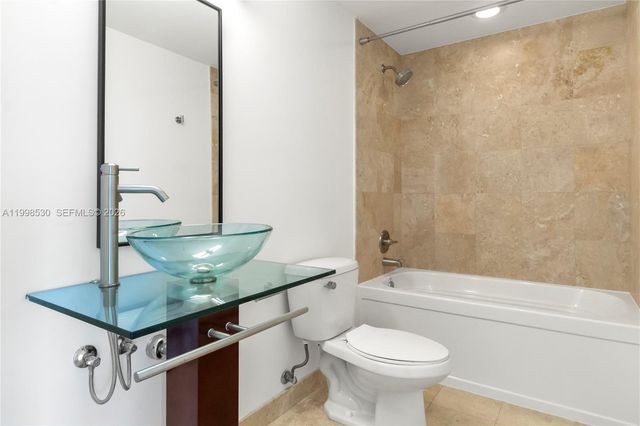 350 S Miami Ave 3413, Miami, FL 33130