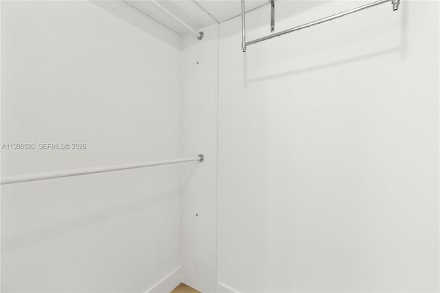 350 S Miami Ave 3413, Miami, FL 33130