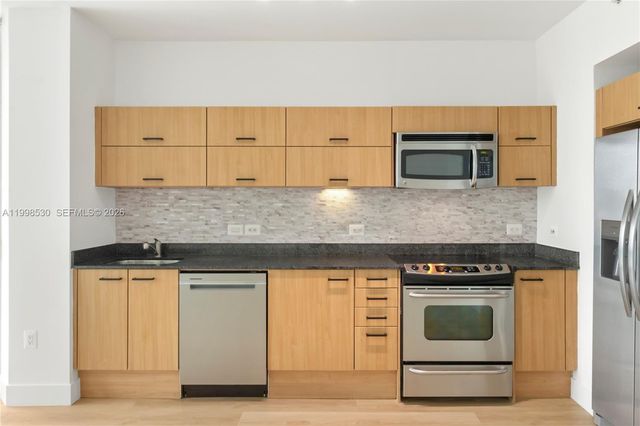 350 S Miami Ave 3413, Miami, FL 33130