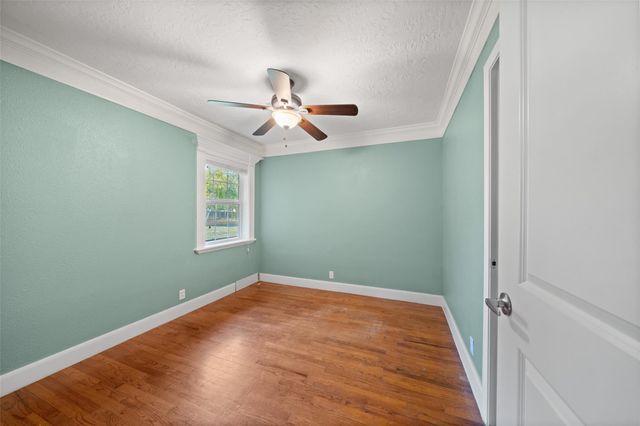 6742 Dusty Lane, Conroe, TX 77306