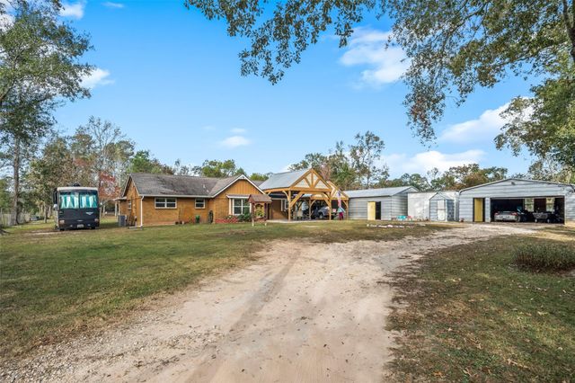 6742 Dusty Lane, Conroe, TX 77306