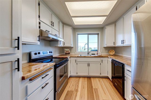 618 E Whidby Avenue, Port Angeles, WA 98362