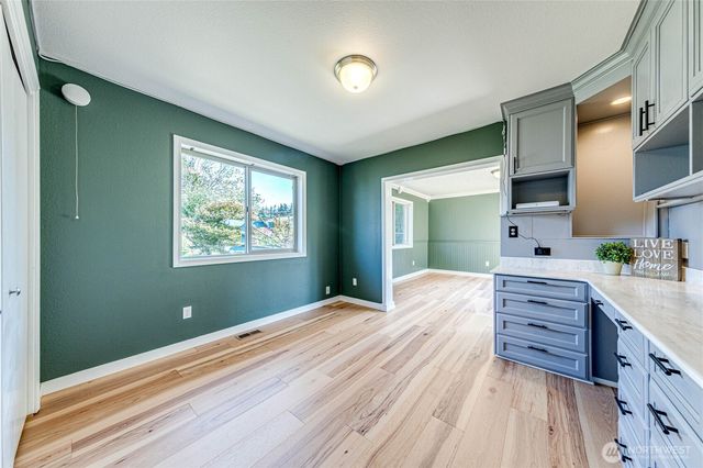 618 E Whidby Avenue, Port Angeles, WA 98362