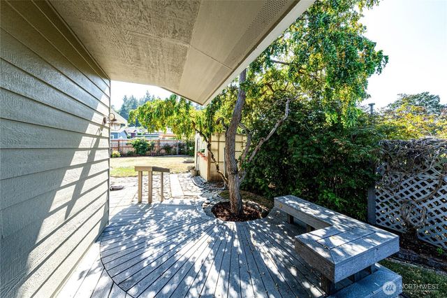 618 E Whidby Avenue, Port Angeles, WA 98362