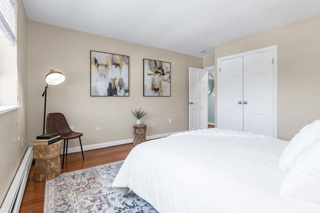31 Symonds St 18, Salem, MA 01970