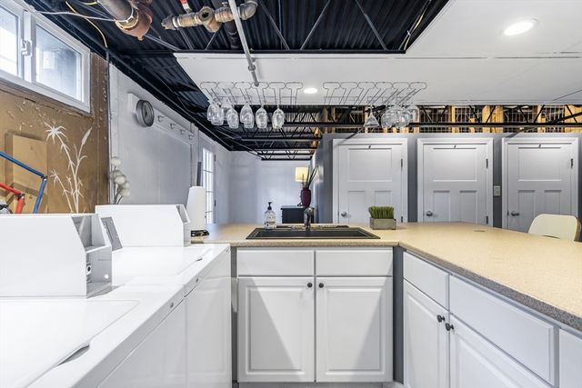 31 Symonds St 18, Salem, MA 01970