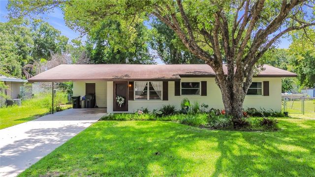 220 PINEHURST DR, Auburndale, FL 33823