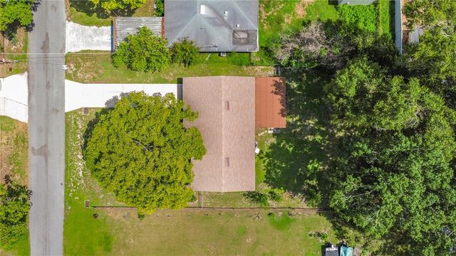220 PINEHURST DR, Auburndale, FL 33823