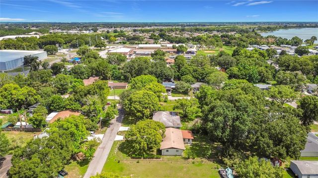 220 PINEHURST DR, Auburndale, FL 33823