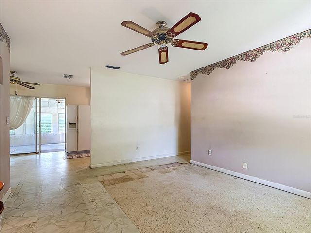 220 PINEHURST DR, Auburndale, FL 33823