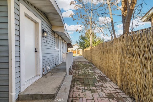 500 Jefferson Street, Bakersfield, CA 93305