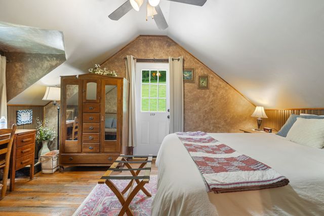 27 Bussell Ln, Gordonsville, TN 38563