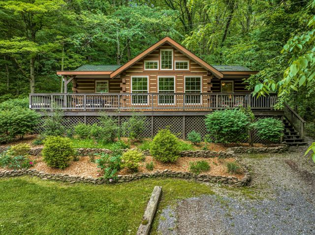 27 Bussell Ln, Gordonsville, TN 38563