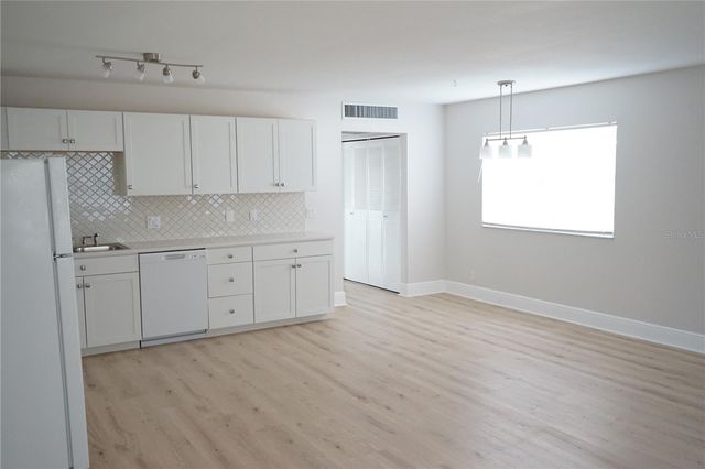 1802 BEDFORD TERRACE 183, Sun City Center, FL 33573