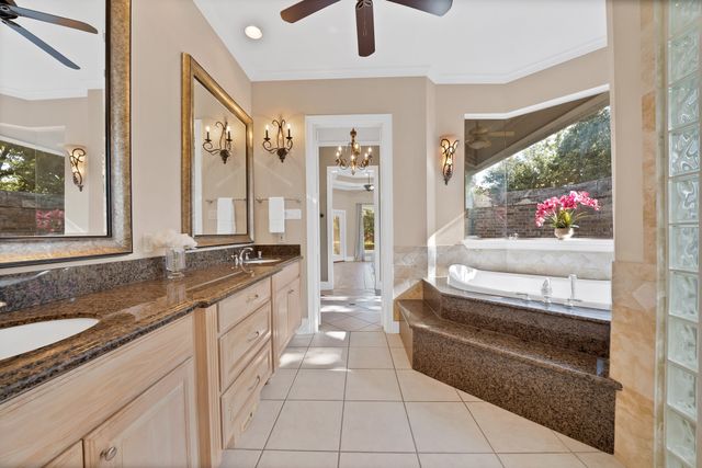 6204 Toscana Circle, Fort Worth, TX 76140