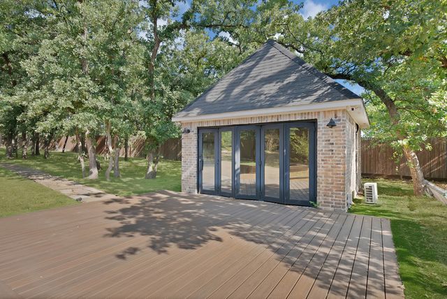 6204 Toscana Circle, Fort Worth, TX 76140