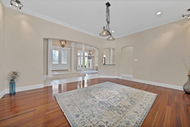6204 Toscana Circle, Fort Worth, TX 76140
