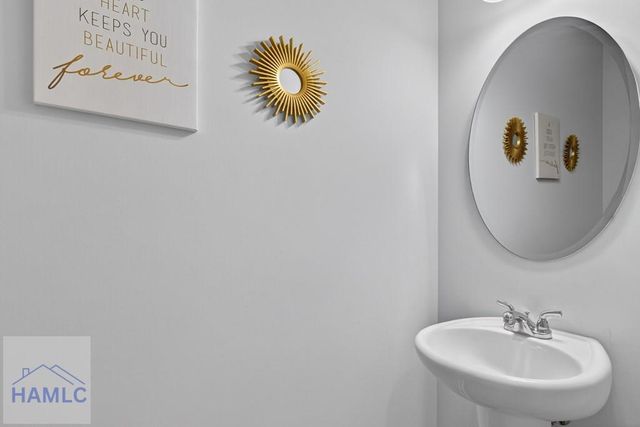 99 Blueberry Court NE, Ludowici, GA 31316