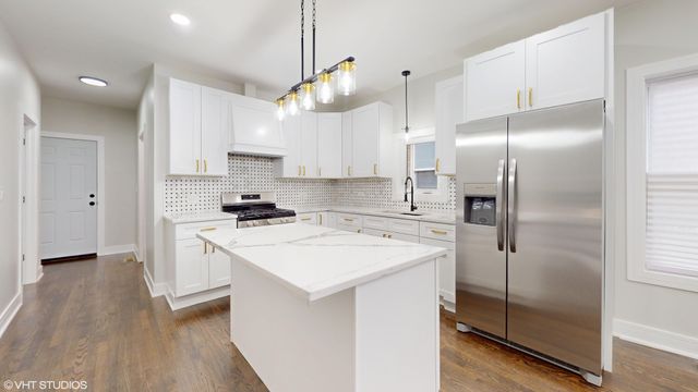 7545 S Perry Avenue, Chicago, IL 60620