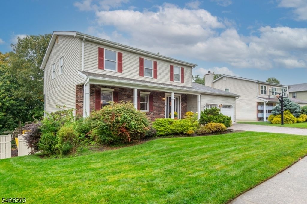 86 Point View Pkwy, Wayne Twp., NJ 07470 — photo 2