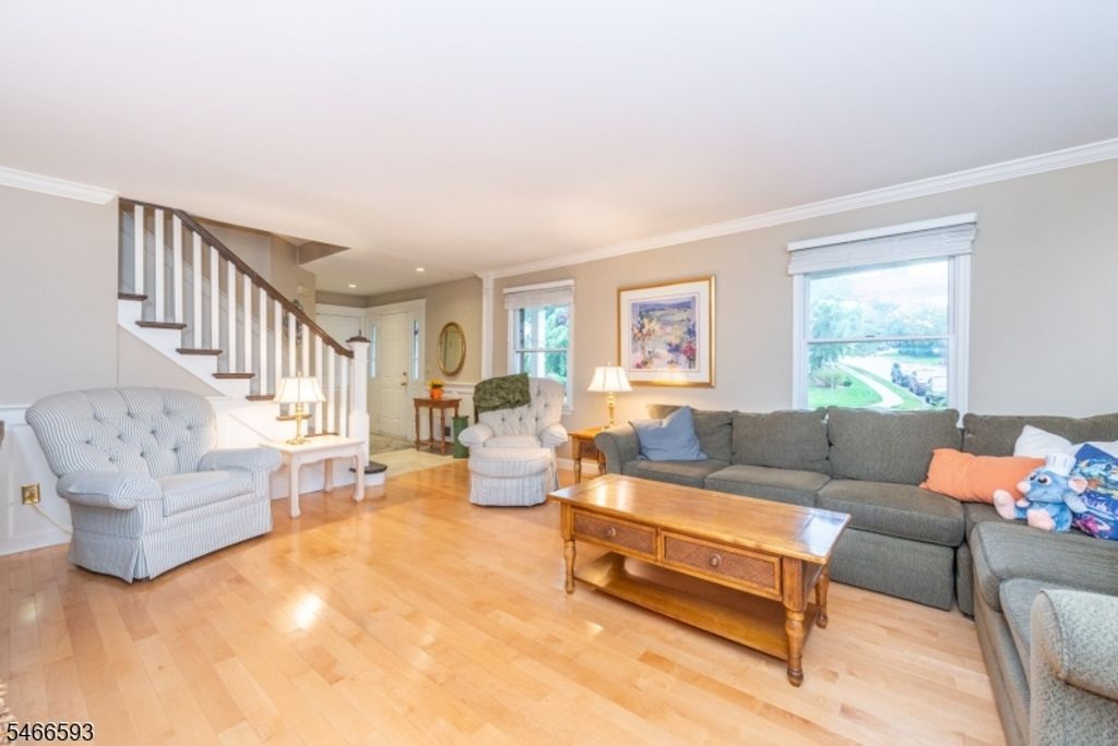 86 Point View Pkwy, Wayne Twp., NJ 07470 — photo 5