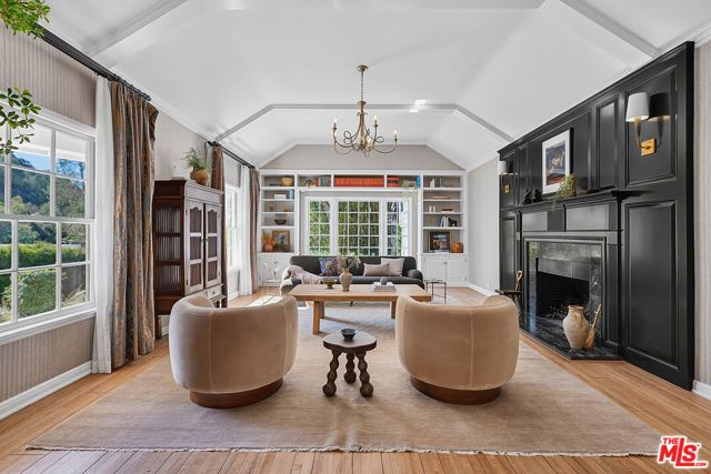 9305 Hazen Drive, Beverly Hills, CA 90210
