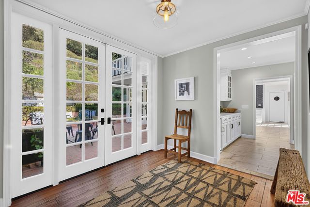 9305 Hazen Drive, Beverly Hills, CA 90210