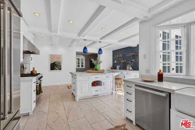 9305 Hazen Drive, Beverly Hills, CA 90210