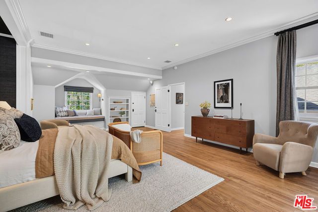 9305 Hazen Drive, Beverly Hills, CA 90210