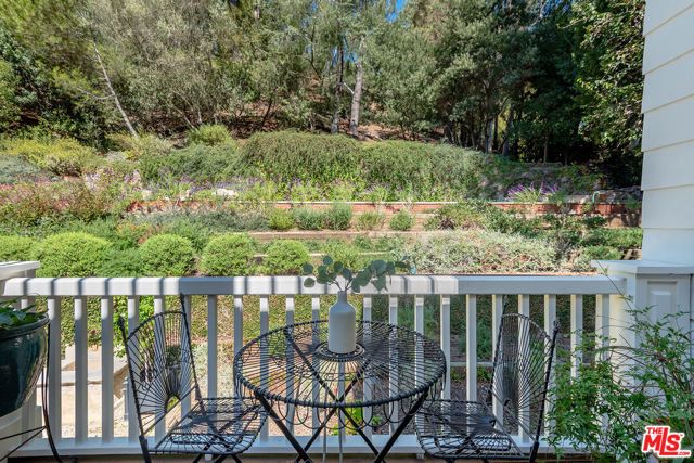 9305 Hazen Drive, Beverly Hills, CA 90210