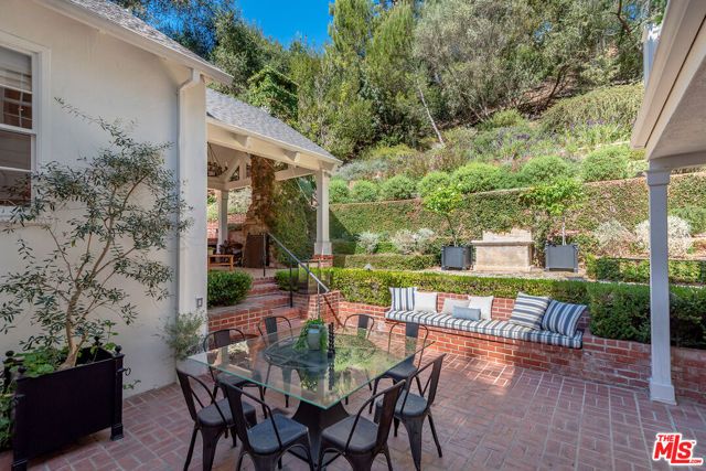 9305 Hazen Drive, Beverly Hills, CA 90210