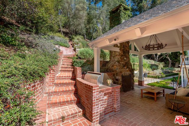 9305 Hazen Drive, Beverly Hills, CA 90210