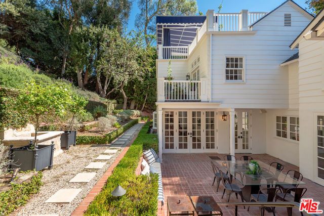 9305 Hazen Drive, Beverly Hills, CA 90210