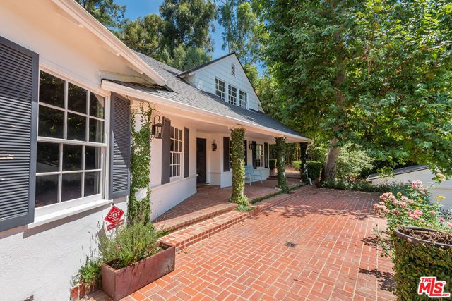 9305 Hazen Drive, Beverly Hills, CA 90210