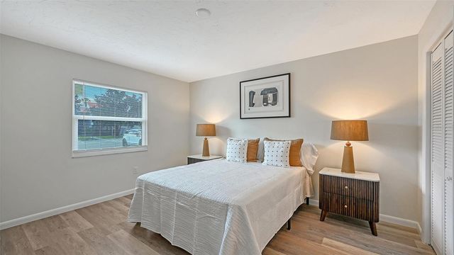 3229 BENEVA ROAD 101, Sarasota, FL 34232