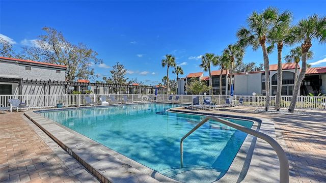 3229 BENEVA ROAD 101, Sarasota, FL 34232
