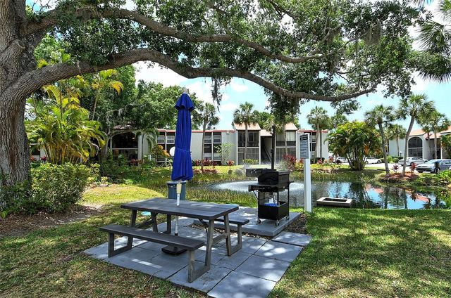 3229 BENEVA ROAD 101, Sarasota, FL 34232