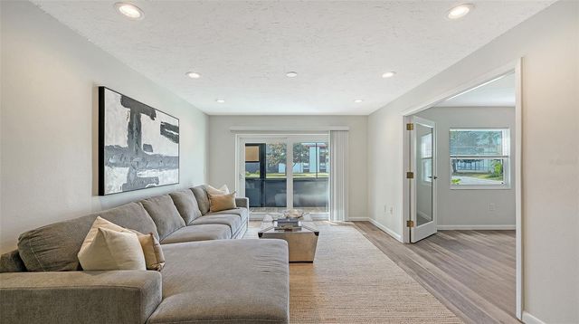 3229 BENEVA ROAD 101, Sarasota, FL 34232