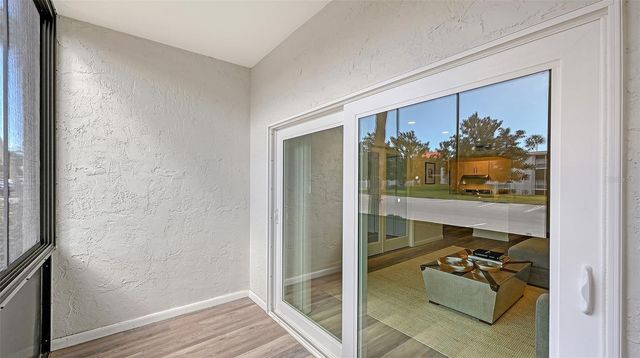 3229 BENEVA ROAD 101, Sarasota, FL 34232