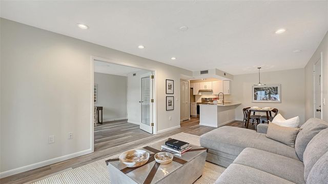 3229 BENEVA ROAD 101, Sarasota, FL 34232