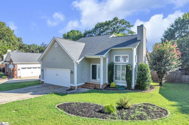 204 Flagstar Court, Fountain Inn, SC 29644