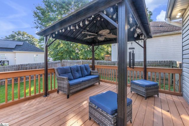 204 Flagstar Court, Fountain Inn, SC 29644