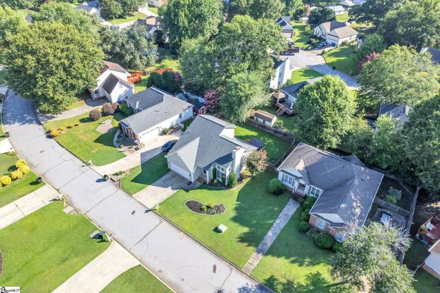 204 Flagstar Court, Fountain Inn, SC 29644