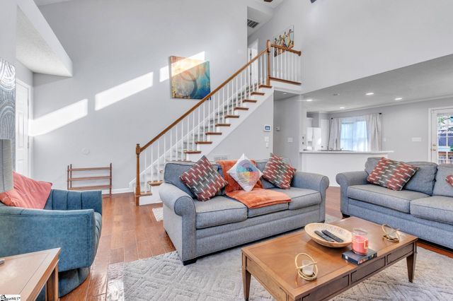 204 Flagstar Court, Fountain Inn, SC 29644