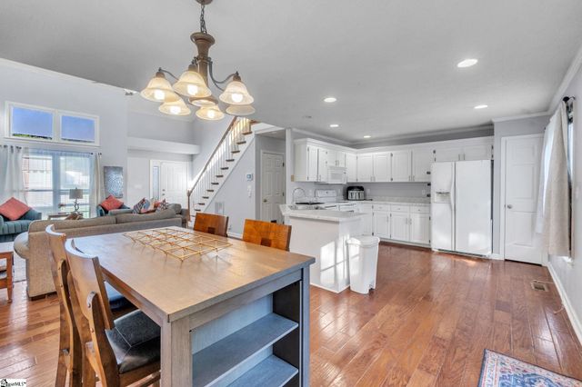 204 Flagstar Court, Fountain Inn, SC 29644