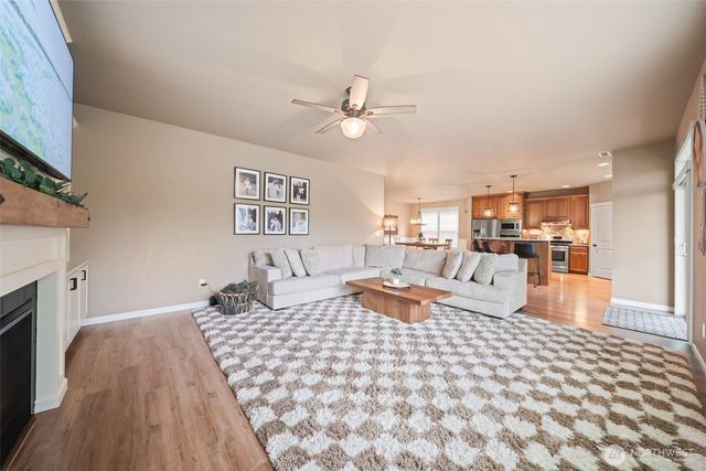 613 Stone View Way, Kalama, WA 98625